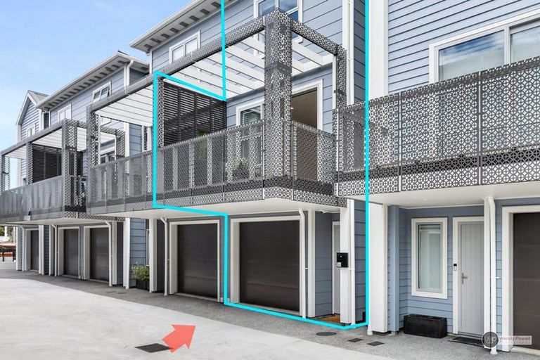 Photo of property in 5a Park Street, Thorndon, Wellington, 6011