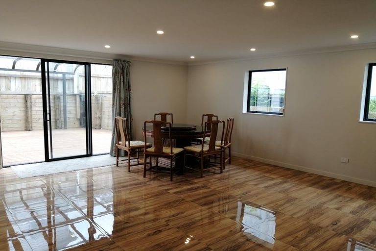 Photo of property in 89 Rosedale Road, Pinehill, Auckland, 0632