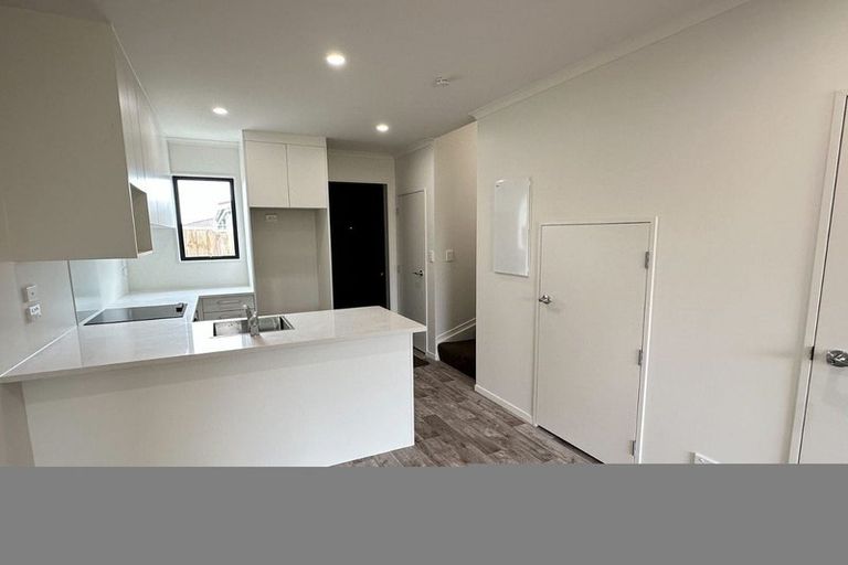 Photo of property in 7/16 Russell Road, Manurewa, Auckland, 2102