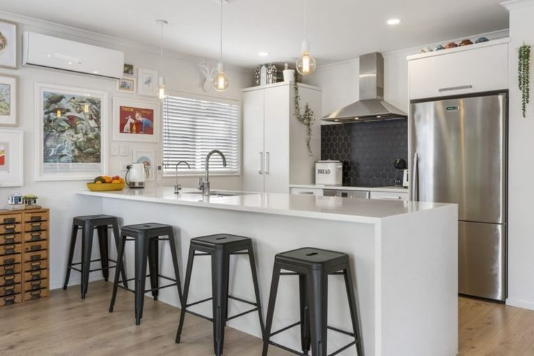 Photo of property in 16a Milton Road, Orewa, 0931