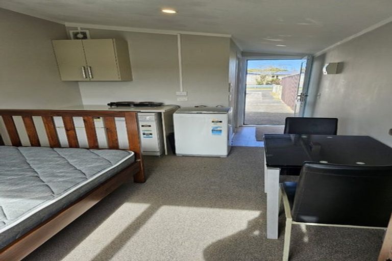 Photo of property in 11 Cricket Place, Melville, Hamilton, 3206