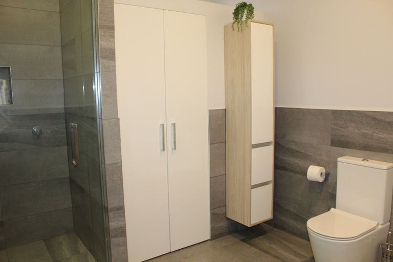 Photo of property in 30 Dowling Street, Dunedin Central, Dunedin, 9016