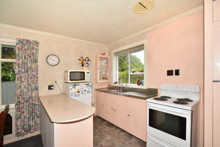 Photo of property in 373 Taieri Road, Halfway Bush, Dunedin, 9010