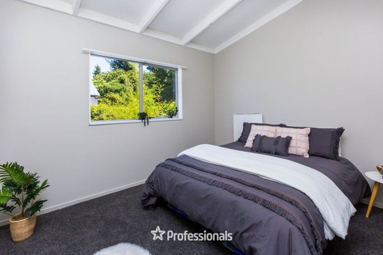 Photo of property in 23 Hartford Crescent, Totara Park, Upper Hutt, 5018