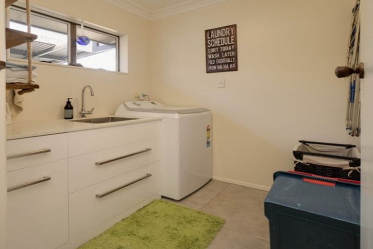 Photo of property in 24 Nikau Street, Stoke, Nelson, 7011