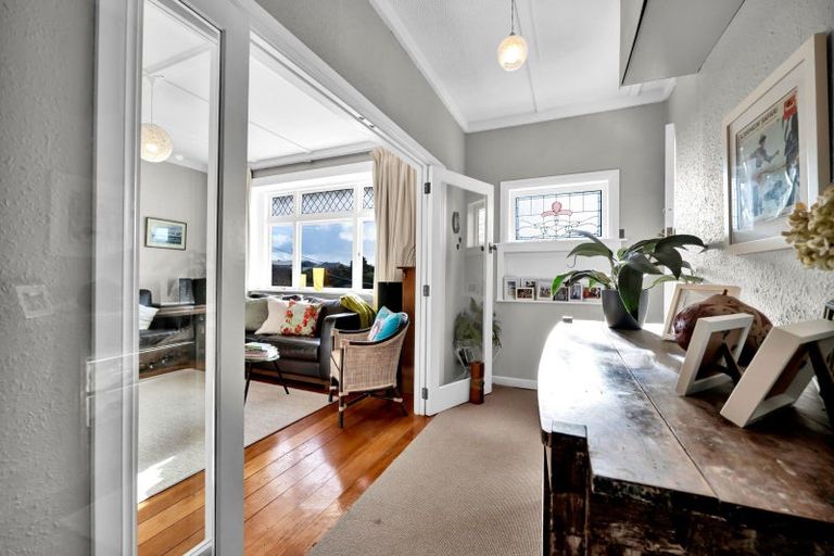 Photo of property in 19 Gaine Street, New Plymouth, 4310