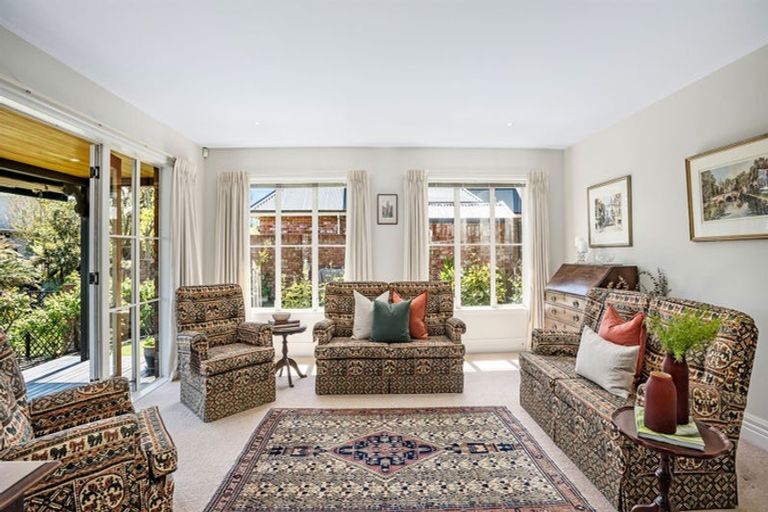 Photo of property in 85 Kahu Road, Fendalton, Christchurch, 8041