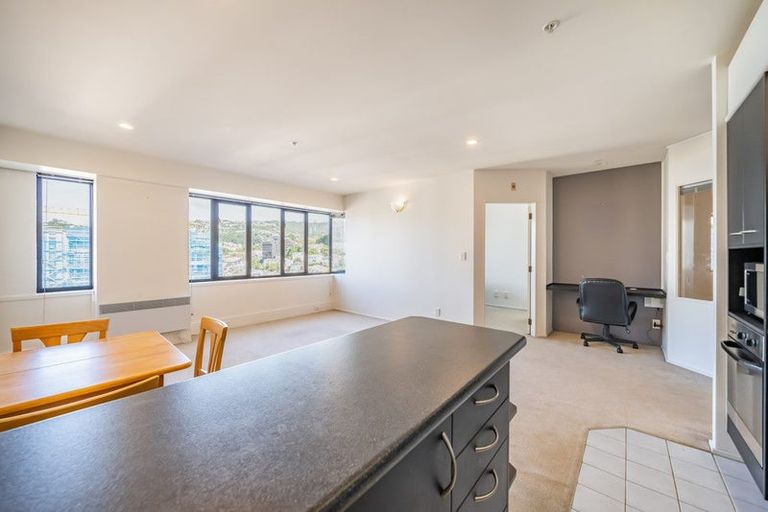Photo of property in St Peters Apartments, 10c/192 Willis Street, Te Aro, Wellington, 6011