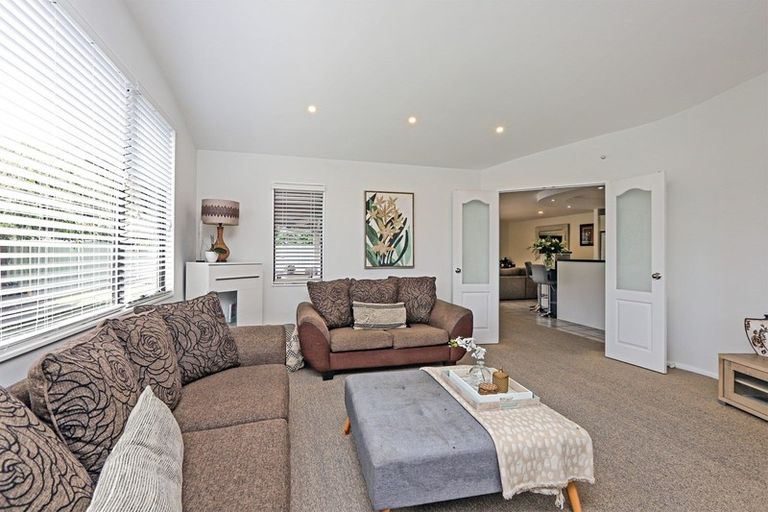 Photo of property in 24 Chelsea Drive, Taradale, Napier, 4112