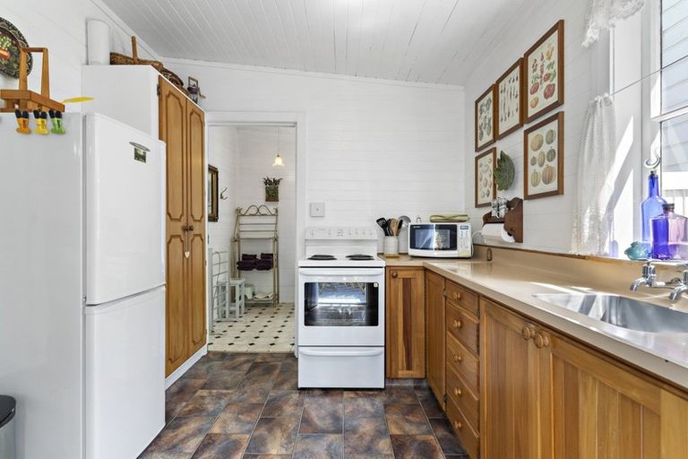 Photo of property in 192 Main Street, Greytown, 5712