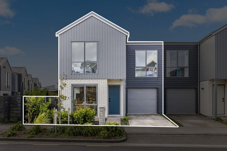 Photo of property in 13 Tarakoi Road, Hobsonville, Auckland, 0616