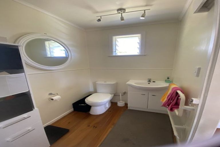 Photo of property in 91c Woodglen Road, Glen Eden, Auckland, 0602