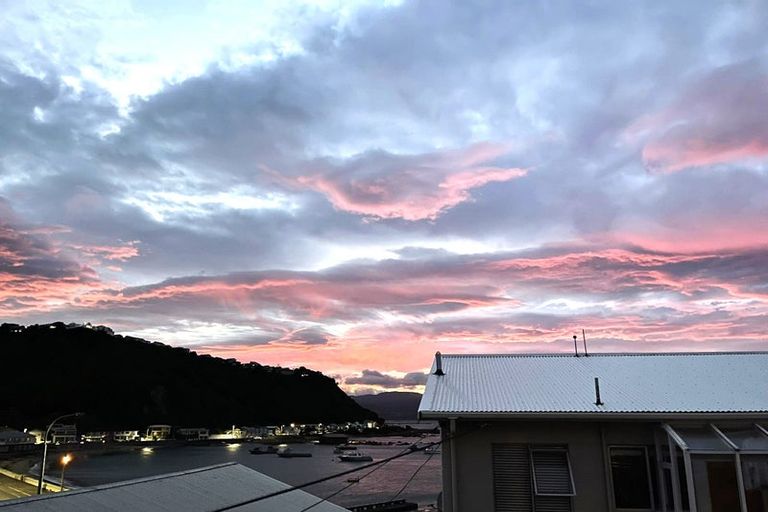 Photo of property in 3/201 Derwent Street, Island Bay, Wellington, 6023