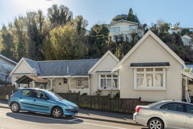 Photo of property in 37 Shakespeare Road, Bluff Hill, Napier, 4110