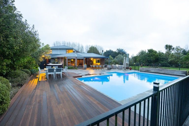 Photo of property in 136 Tutaki Road, Kelvin Grove, Palmerston North, 4470