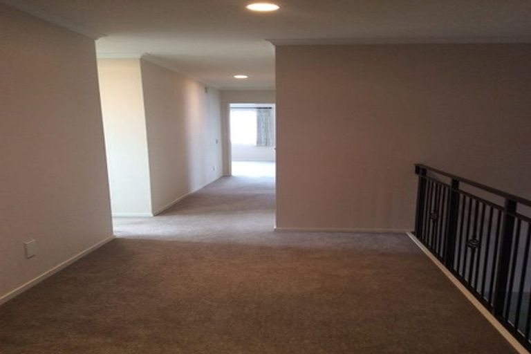 Photo of property in 8 Roseborough Place, Flat Bush, Auckland, 2019