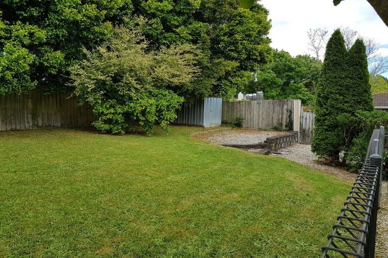 Photo of property in 26 Claverdon Drive, Massey, Auckland, 0614