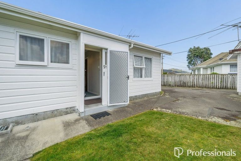 Photo of property in 1/1079 High Street, Taita, Lower Hutt, 5011