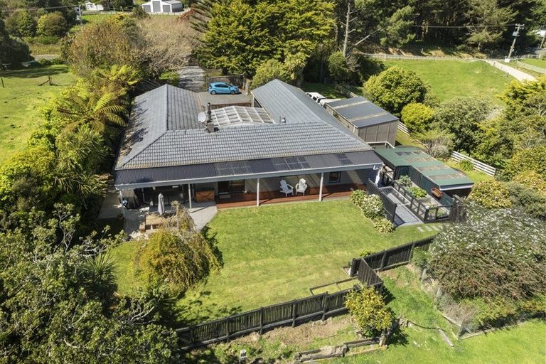 Photo of property in 30 Takarau Gorge Road, Ohariu, Wellington, 6037