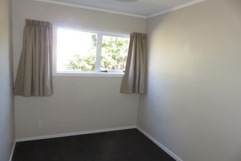 Photo of property in 15b Raine Street, Karori, Wellington, 6012