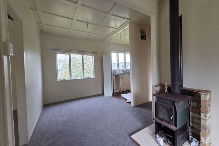 Photo of property in 110 Ngatawhiti Road, Te Kopuru, 0391
