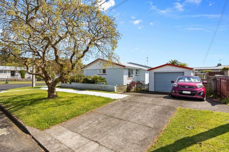 Photo of property in 23d Oranga Street, Marfell, New Plymouth, 4310