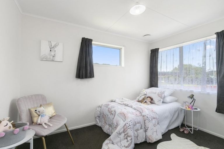 Photo of property in 303 Wellington Road, Wainuiomata, Lower Hutt, 5014