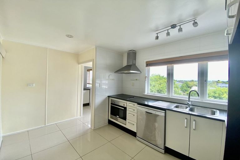 Photo of property in 25 Clayton Road, Manurewa, Auckland, 2102