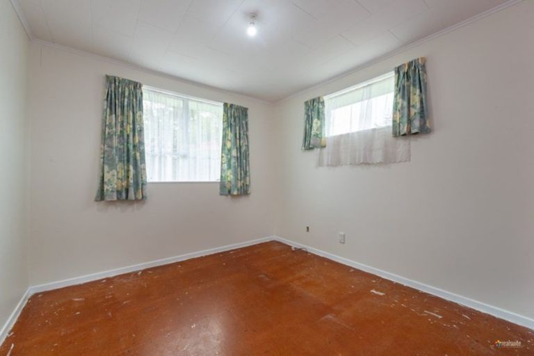 Photo of property in 35a Roband Crescent, Brown Owl, Upper Hutt, 5018