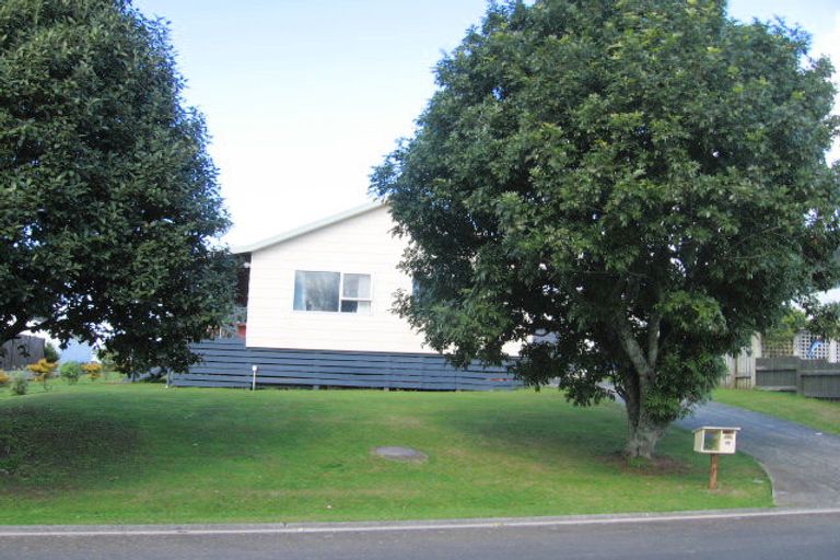 Photo of property in 141 Durrant Drive, Whangamata, 3620
