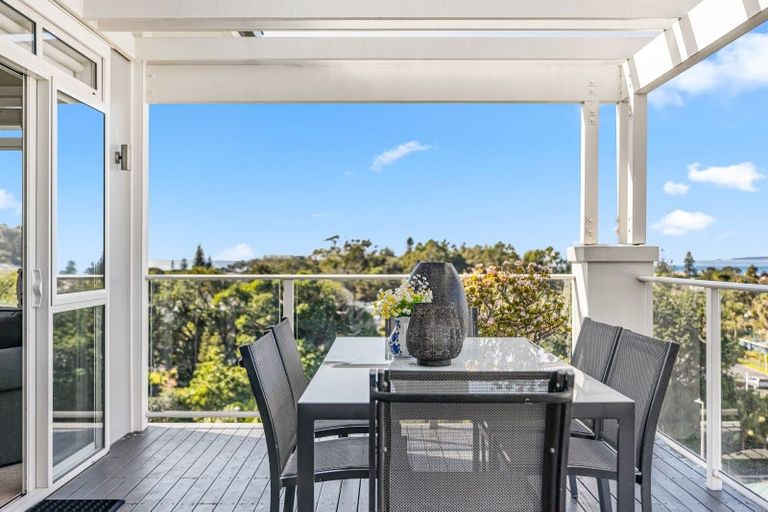 Photo of property in 72 Landmark Terrace, Orewa, 0931