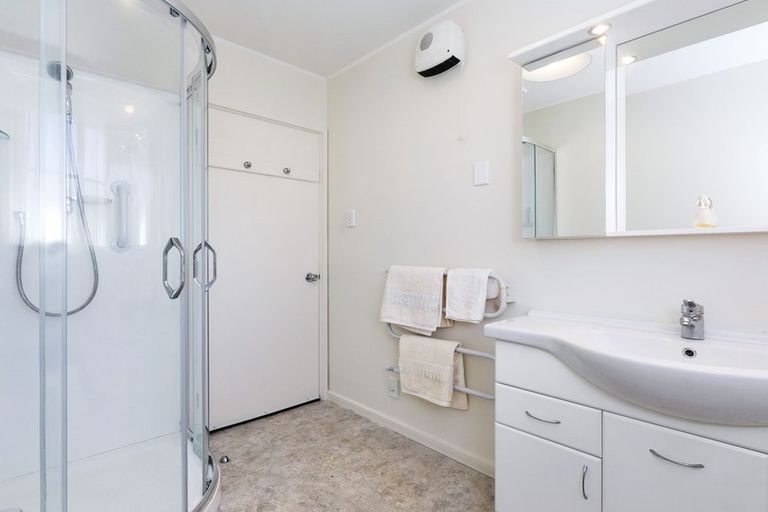 Photo of property in 99a Easther Crescent, Kew, Dunedin, 9012