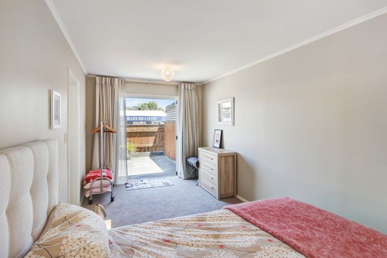 Photo of property in 684 Waitarere Beach Road, Waitarere Beach, Levin, 5510