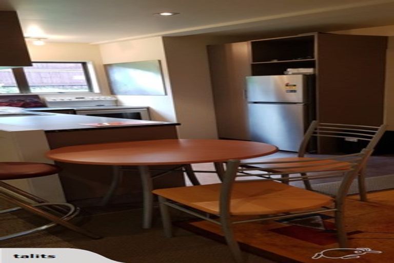 Photo of property in 41a Tui Glen Road, Birkenhead, Auckland, 0626