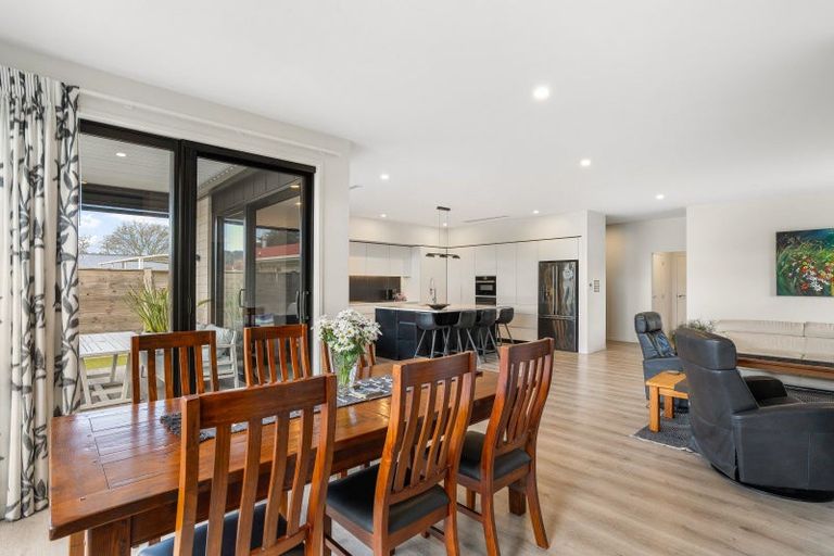 Photo of property in 121 Charleston Avenue, Whangamata, 3620