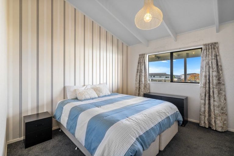 Photo of property in 2 Banks Street, Cooks Beach, Whitianga, 3591