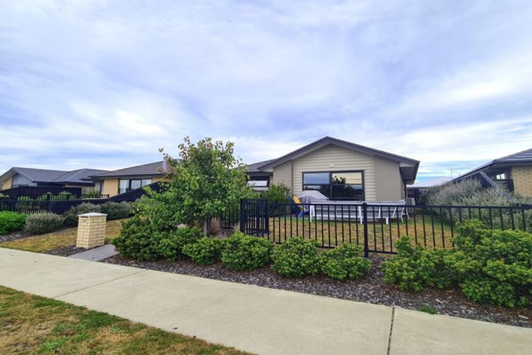 Photo of property in 16 Wallingford Crescent, Rolleston, 7615