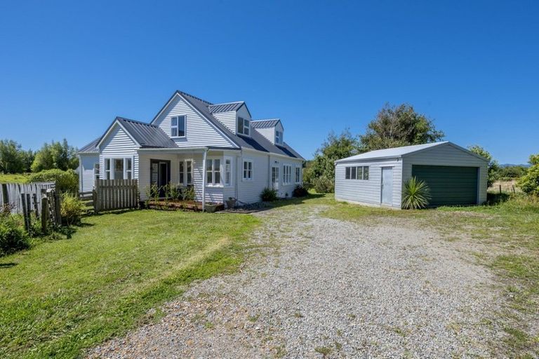 Photo of property in 173 Hokio Sand Road, Hokio Beach, Levin, 5571