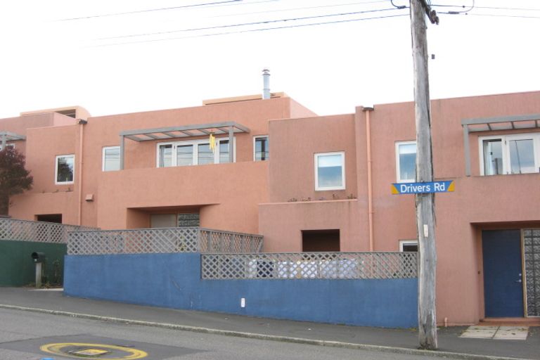 Photo of property in 64 Drivers Road, Maori Hill, Dunedin, 9010