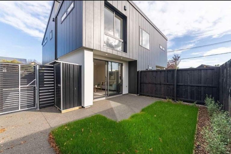 Photo of property in 16b Champion Street, Edgeware, Christchurch, 8013