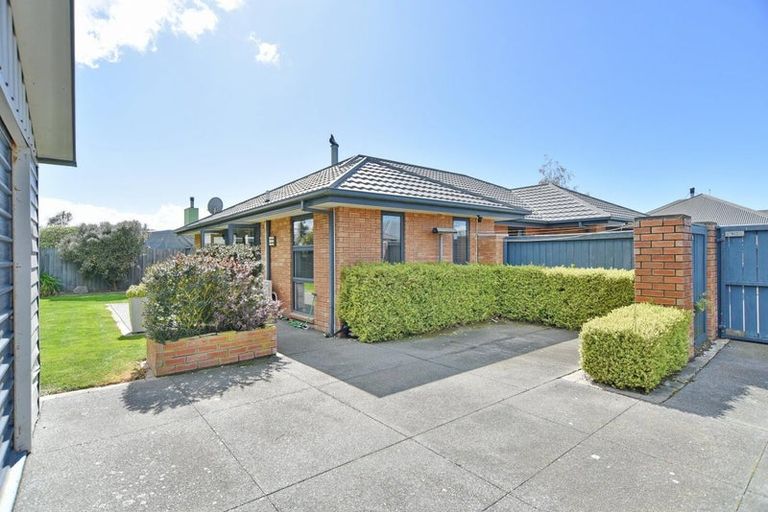 Photo of property in 11 James Drive, Woodend, 7610
