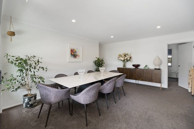 Photo of property in 5 Mackillop Way, Brooklands, New Plymouth, 4310