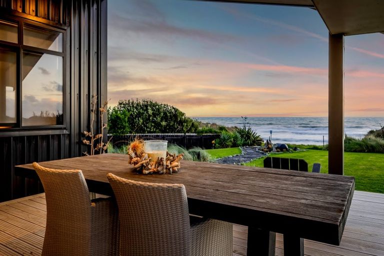 Photo of property in 288 Tai Road, Opunake, 4681