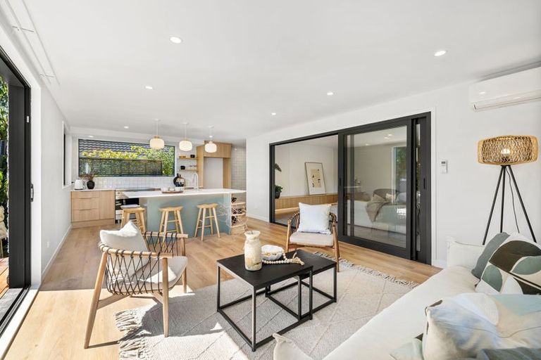 Photo of property in 429 Avonhead Road, Avonhead, Christchurch, 8042