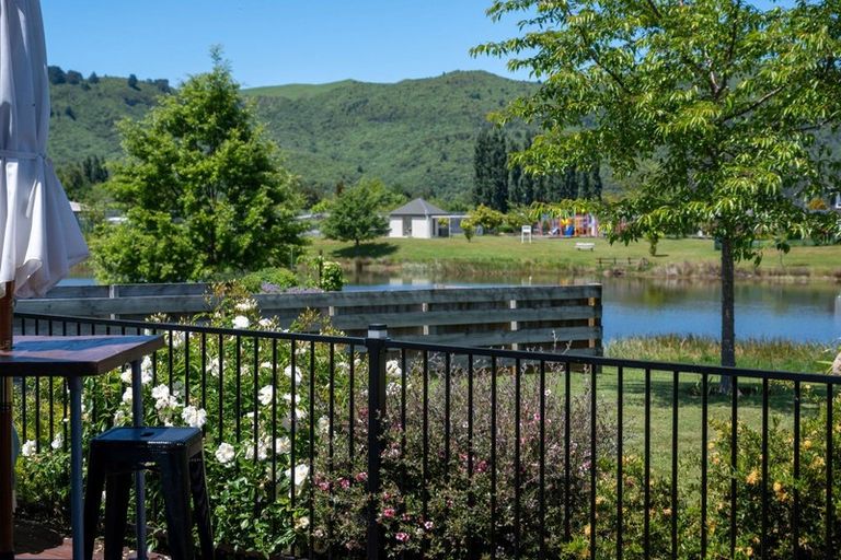 Photo of property in 17 Pukeko Way, Kinloch, Taupo, 3377