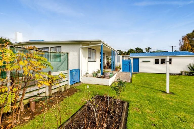 Photo of property in 12 Wicksteed Street, Vogeltown, New Plymouth, 4310