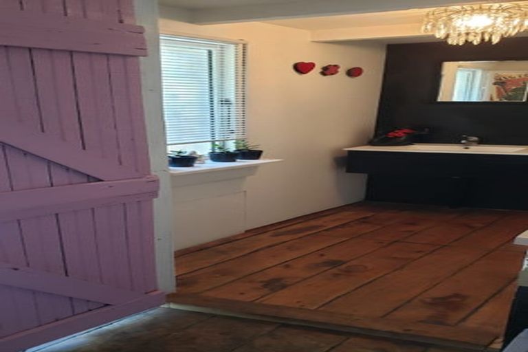 Photo of property in 33 Montgomerys Road, Little River, 7591