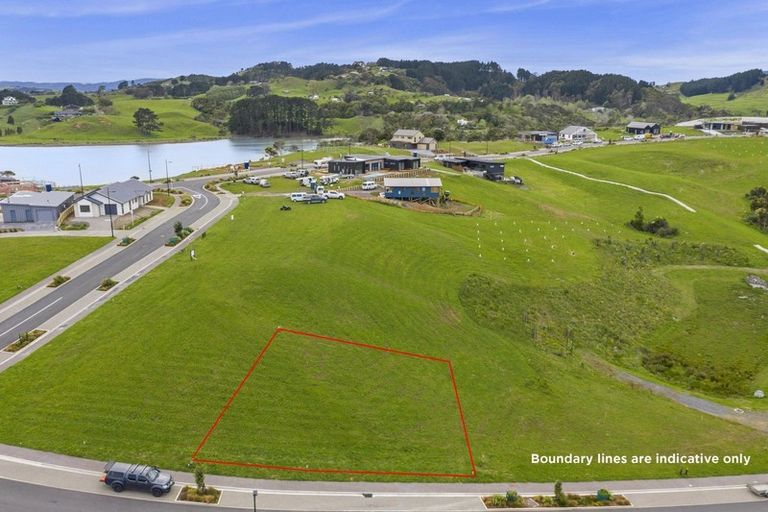 Photo of property in 9 Omahina Street, Raglan, 3225