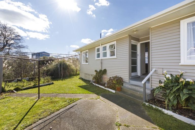 Photo of property in 43 Owen Street, Bunnythorpe, Palmerston North, 4481