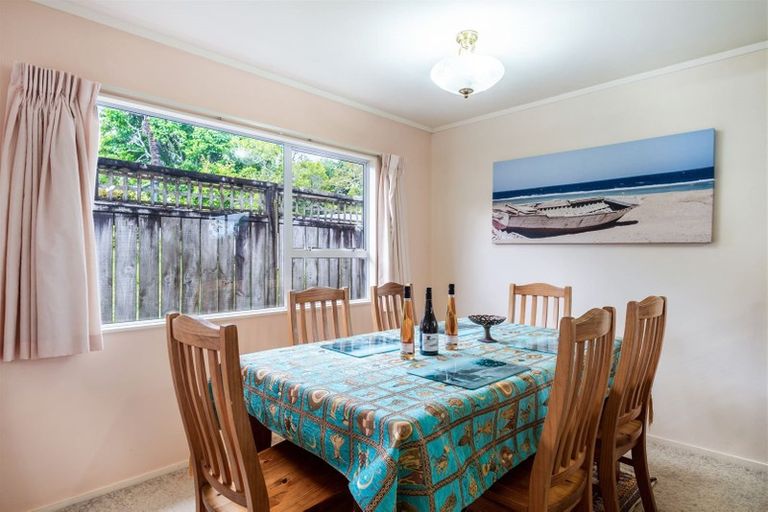 Photo of property in 2/6 Marsh Avenue, Forrest Hill, Auckland, 0620